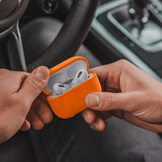 AirPods Pro (2nd Generation) Alcantara Case - Orange - Alcanside