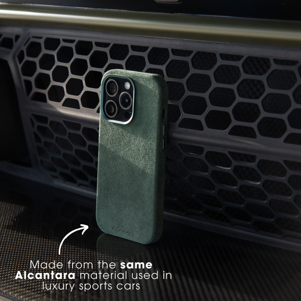 iPhone 16 Pro Max – Alcantara-Hülle – Alpingrün