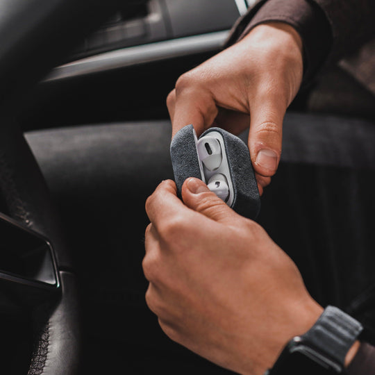 MTA x Alcanside - AirPods Pro Alcantara Case - Space Grey - Alcanside